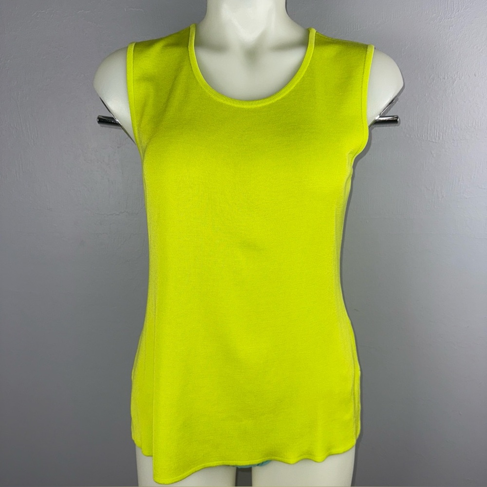 Misook Tank XS Yellow Green Sleeveless Signature Wrinkle Resistant Knit Layer
